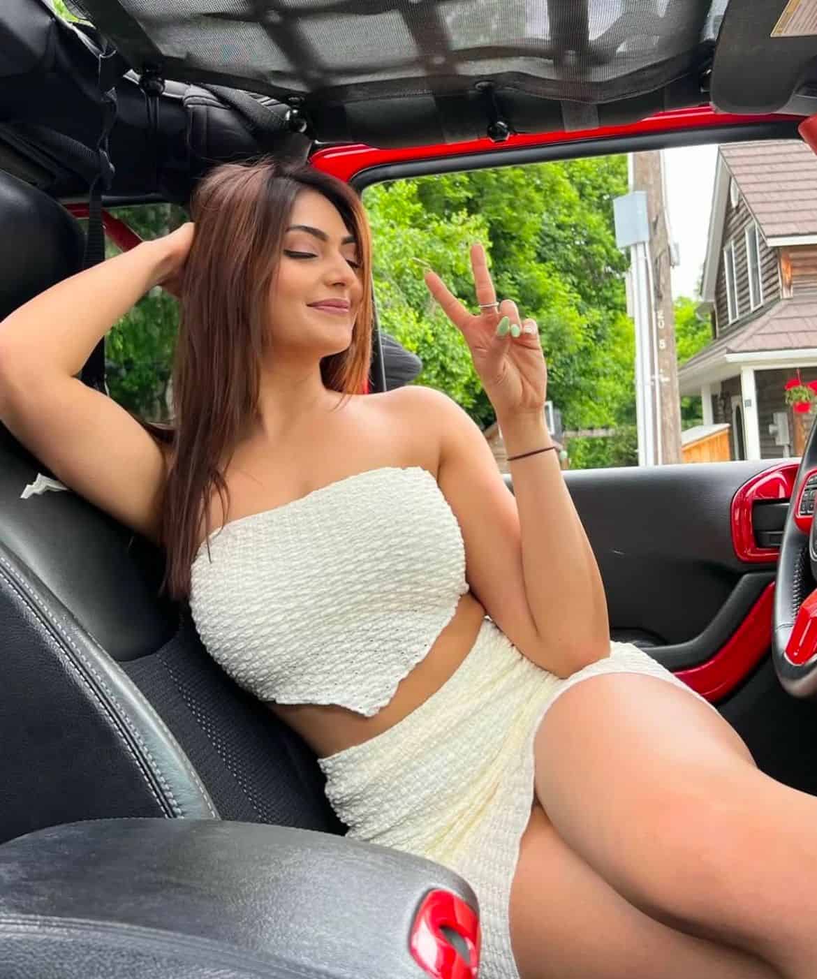 Girls For Night — high-rise suite window backdrop for premium bookings — booking in Pakistan — gallery 7/20 — asset 59