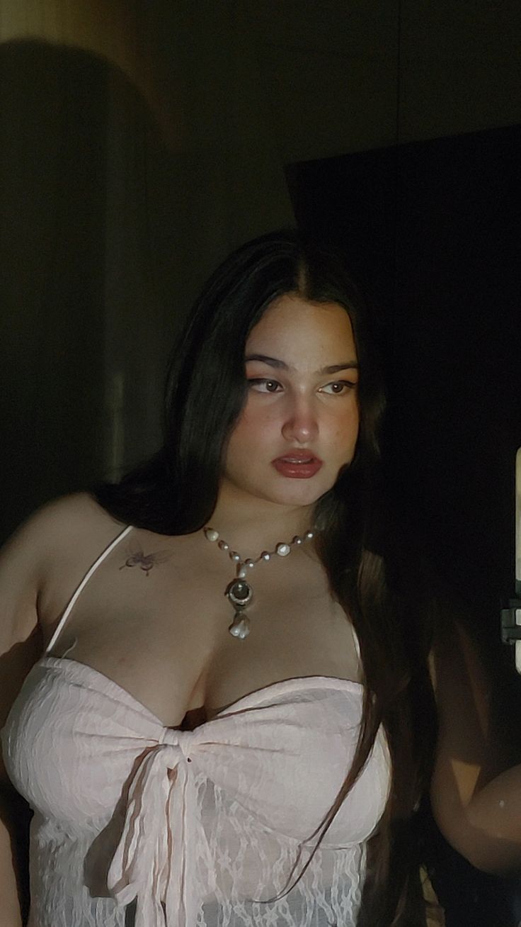 Book Girl for Night in Pakistan — weekend getaway companion energy for travel clients — booking in Pakistan (Lahore, Islamabad, Karachi & more) — gallery 2/15 — asset 9